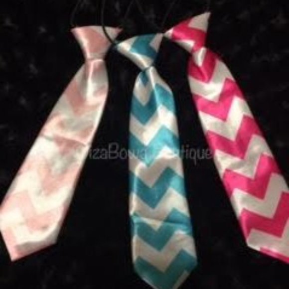 Pink Chevron Print Satin Tie    =PETS= - Picture 2 of 2